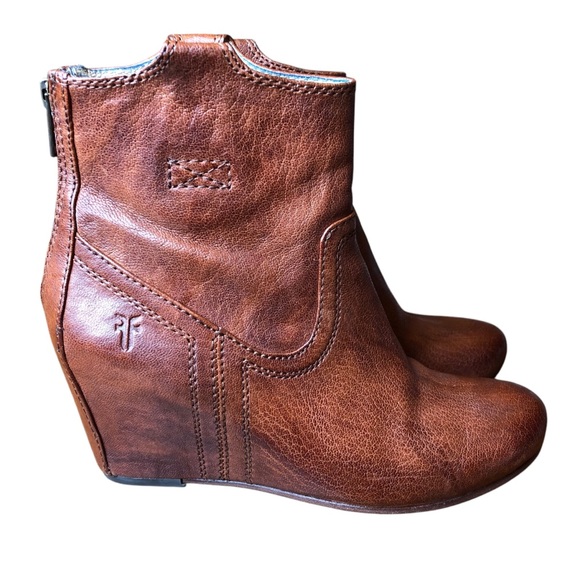 Frye Carson Ankle Boots Size 6M Western Hidden Wedge Brown Leather Beautiful - Picture 1 of 14